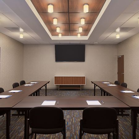 Holiday Inn Express & Suites - Portland Airport - Cascade Stn By Ihg Bagian luar foto