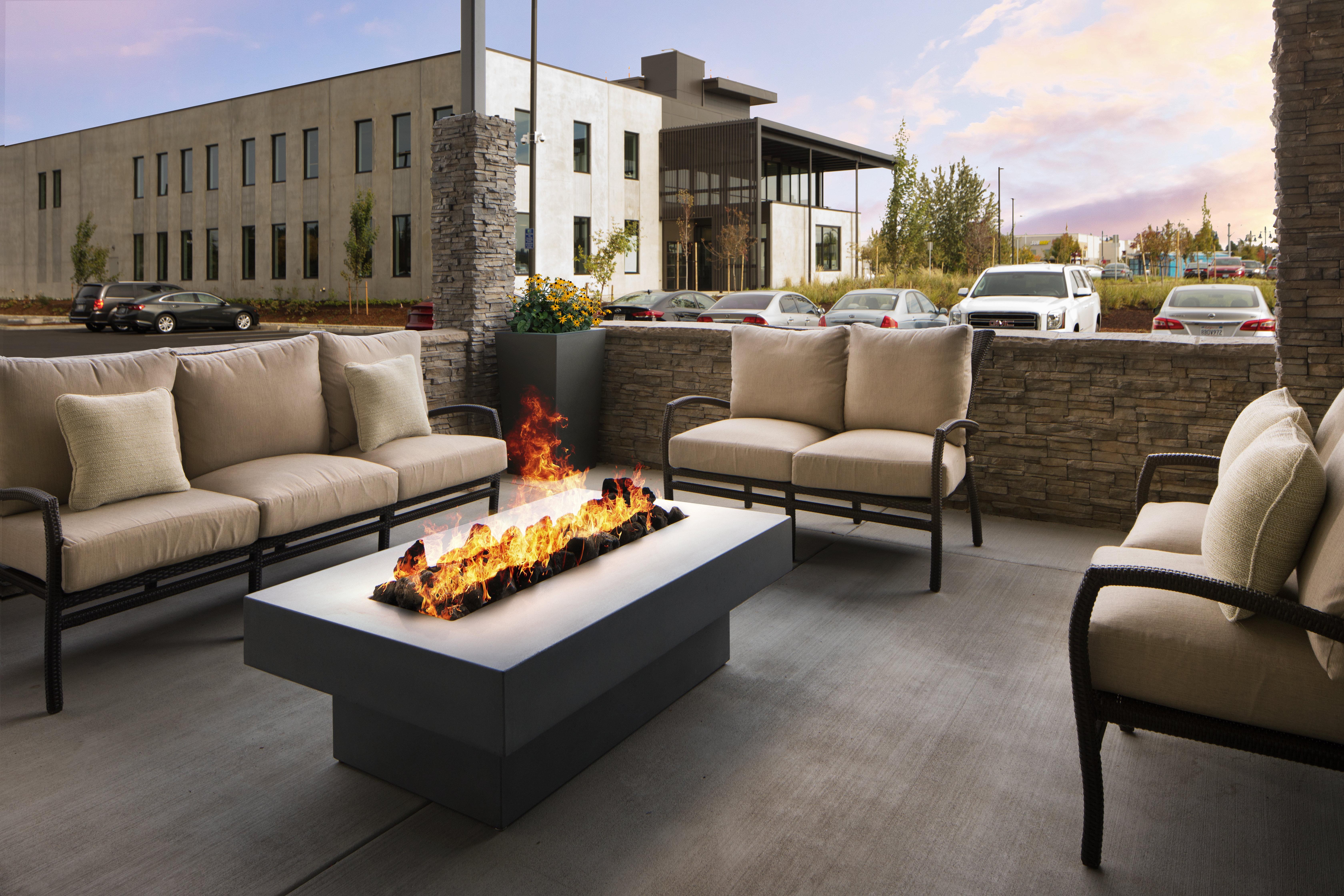 Holiday Inn Express & Suites - Portland Airport - Cascade Stn By Ihg Bagian luar foto