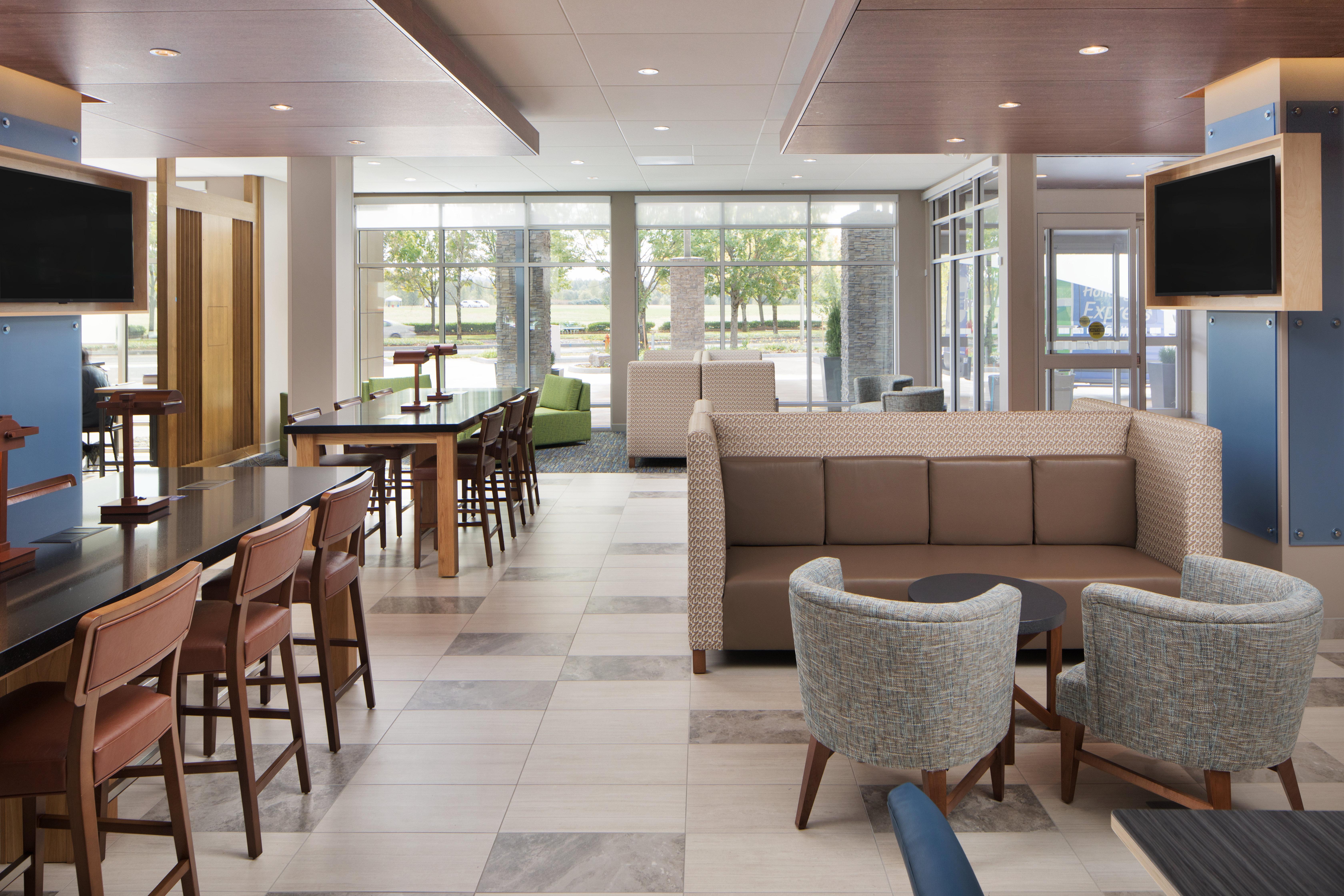 Holiday Inn Express & Suites - Portland Airport - Cascade Stn By Ihg Bagian luar foto