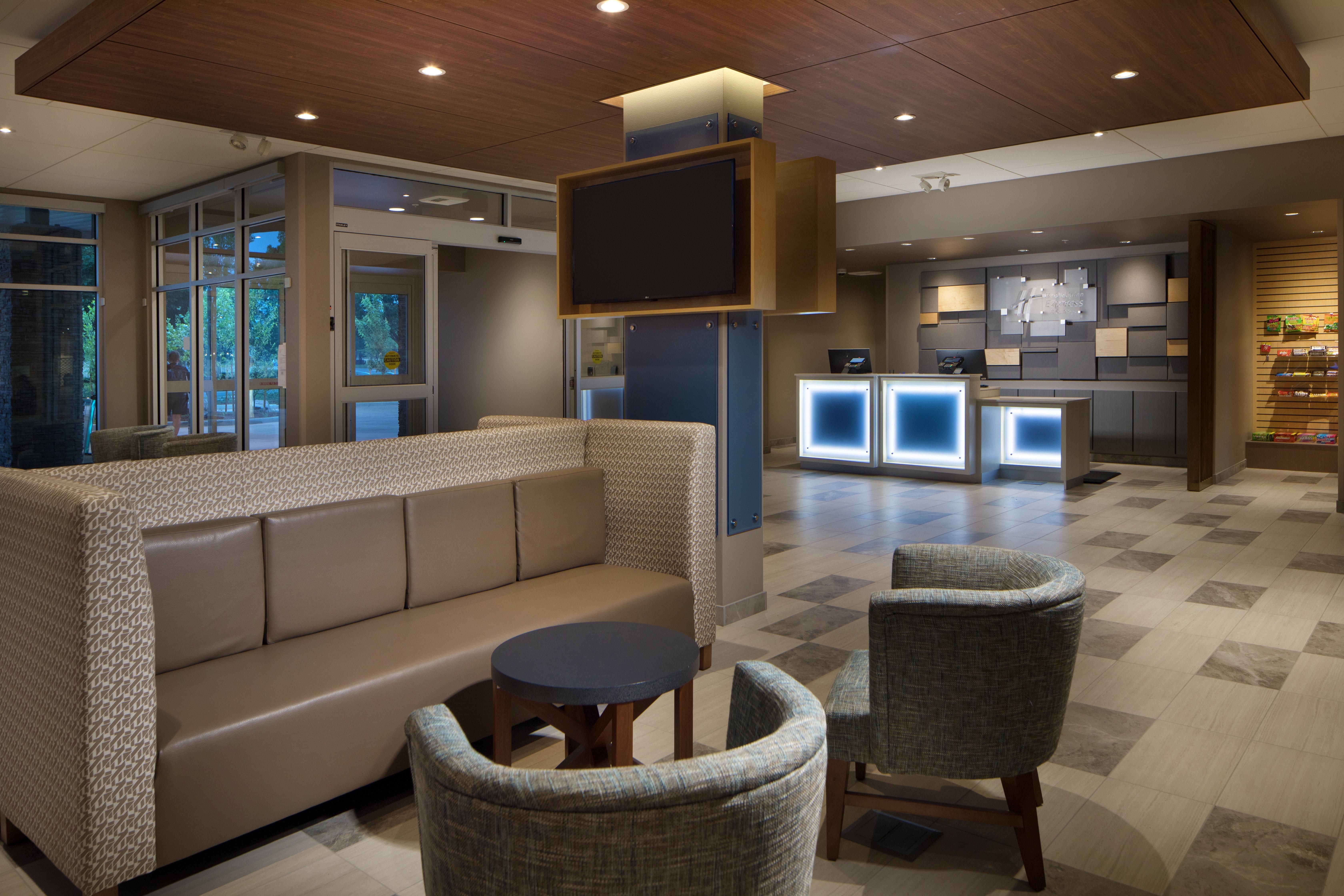 Holiday Inn Express & Suites - Portland Airport - Cascade Stn By Ihg Bagian luar foto